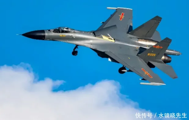 可挂載紅外成像空地導彈，殲11BG對地對海精确打擊，實力碾壓陣風